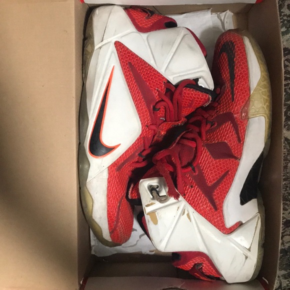 heart of a lion lebron 12s size 8.5 red | white - Picture 2 of 7